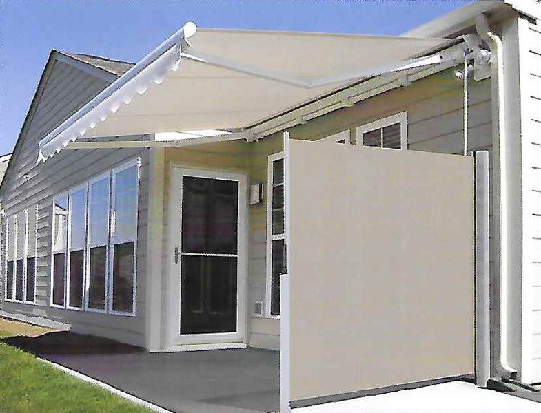 HorizontalPrivacyShade1 striped awnings outside of commercial building